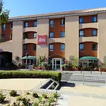 Ibis Centre - La Cite Отель 3*