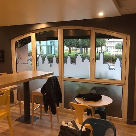 Ibis Centre - La Cite Отель