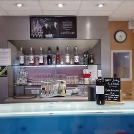 Ibis Centre - La Cite 3* Каркассон