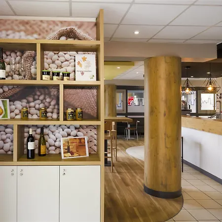 Ibis Centre - La Cite Hotel