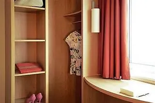 Ibis Centre - La Cite 3* Каркассон