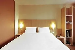 Hotel Ibis Centre - La Cite