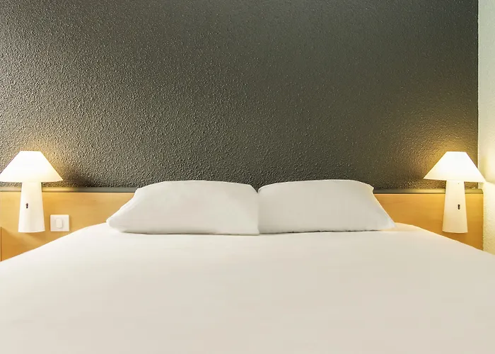 Отель Ibis Centre - La Cite Каркассон