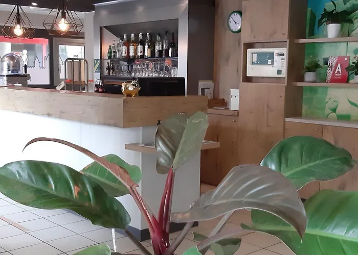 Отель Ibis Centre - La Cite Каркассон