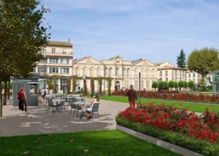 Ibis Centre - La Cite Отель Каркассон