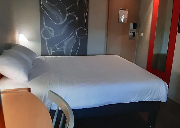 Ibis Centre - La Cite 호텔 3*