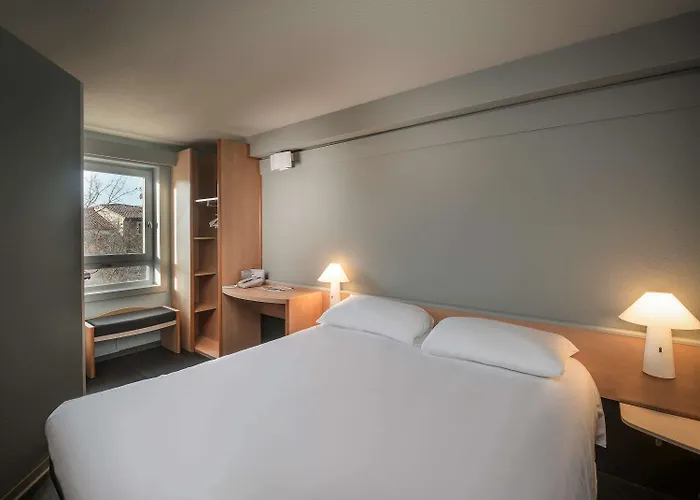 호텔 Ibis Centre - La Cite 3*