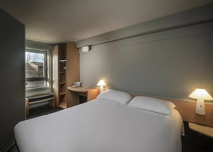 Ibis Centre - La Cite Отель