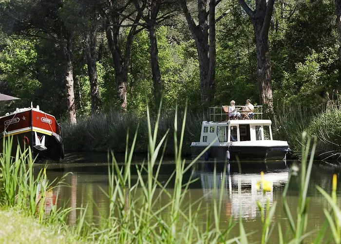 Ibis Centre - La Cite Отель