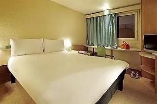 Отель Ibis Centre - La Cite