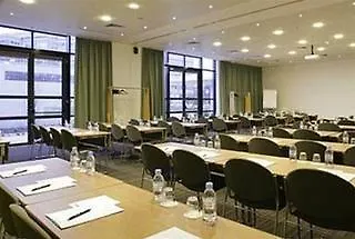 Ibis Centre - La Cite 3*