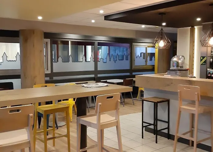 Ibis Centre - La Cite Отель 3*